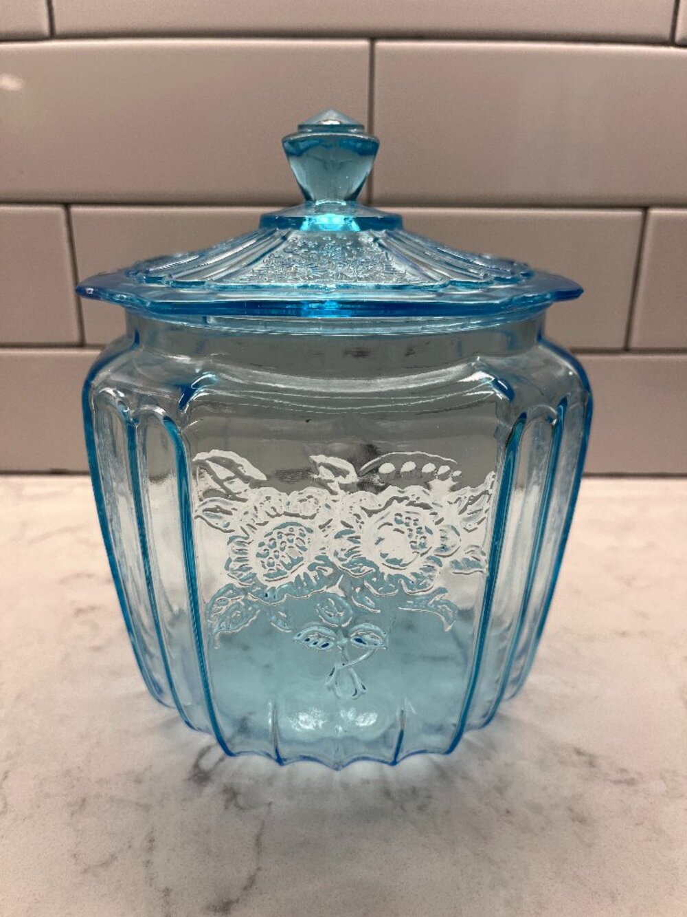 Anchor Hocking 1930’s Mayfair “Open Rose” Ice Blue BISCUIT JAR WITH LID